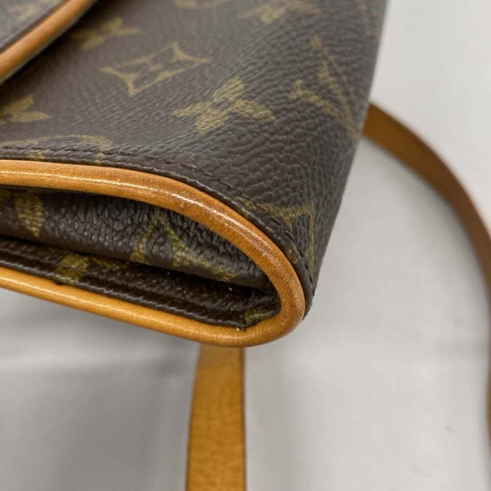 LOUIS VUITTON Authentic Brown Monogram Pochette Fanny Pack - Picture 11 of 12